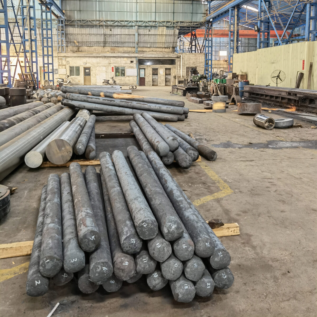 H13 High-Molybdenum Forged Bar Dia 160–200